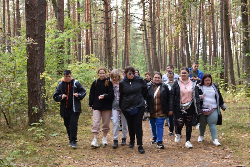 Jesienny wyjazd do lasu – Ścieżka Przyrodnicza „Bobrówka”.
